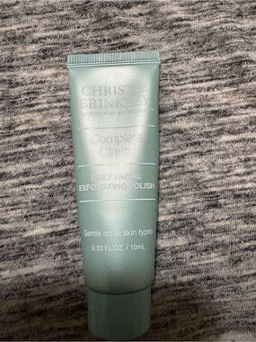 Complete Clarity Daily Facial Exfoliating Polish — Mint Green